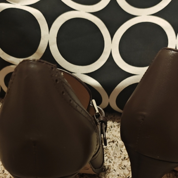 Lauren Ralph Lauren Colleen Perforated Leather Kiltie Pump 8.5 - Picture 8 of 15